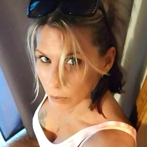 Meet your Posher, Jen - Picture 1 of 1